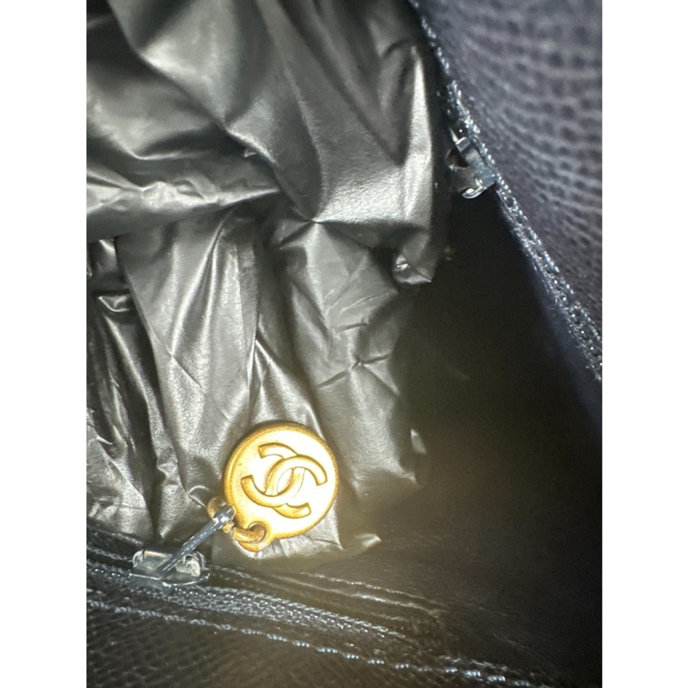 Authentic CHANEL Black Grained Calfskin Shopping Tote - Picture 10 of 15